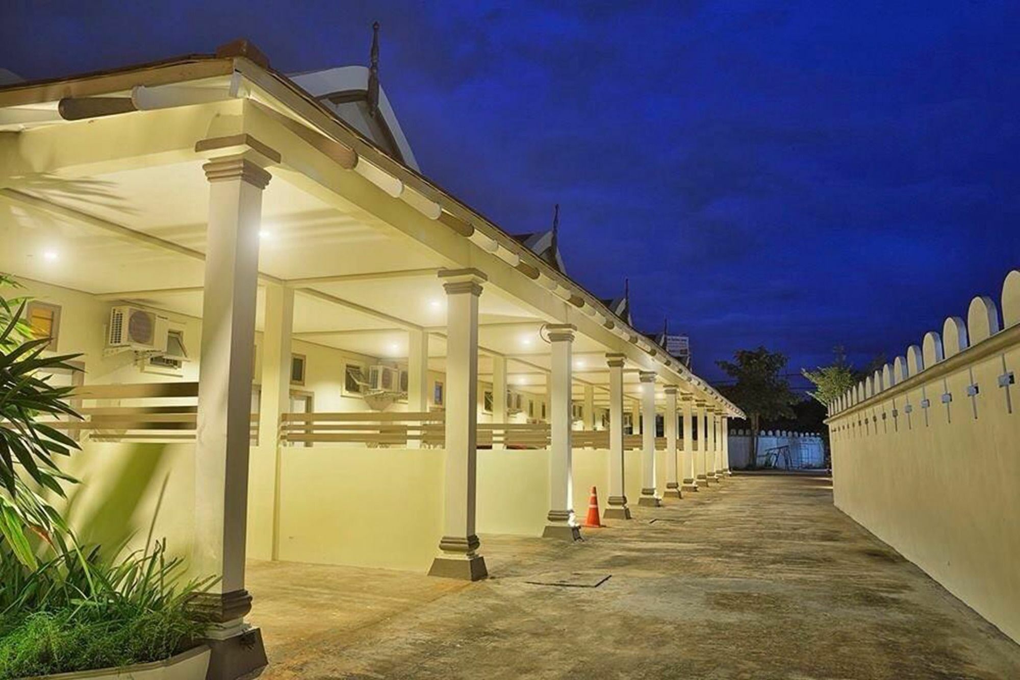 Sleep Station Hotell Surat Thani Eksteriør bilde