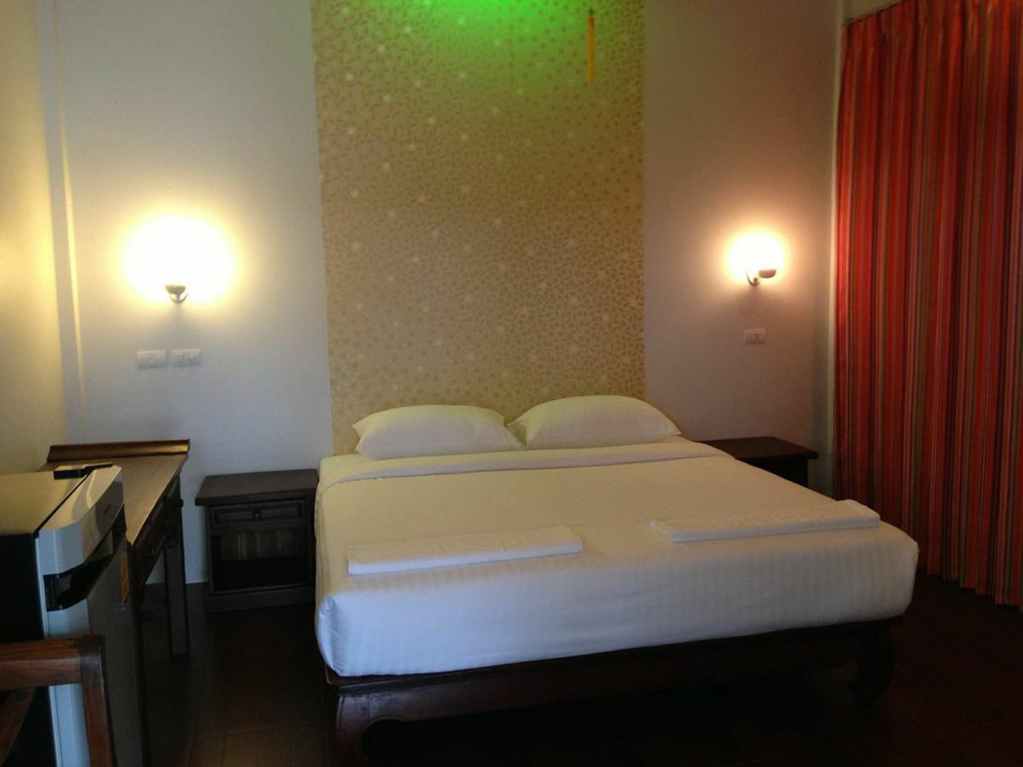 Sleep Station Hotell Surat Thani Eksteriør bilde